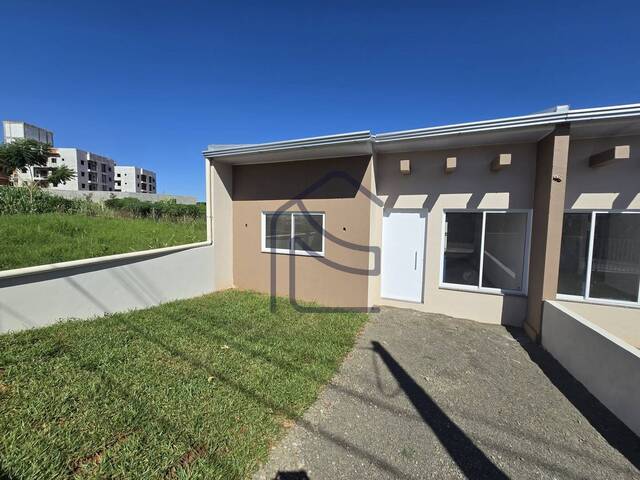 #1649 - Casa geminada para Venda em Chapecó - SC