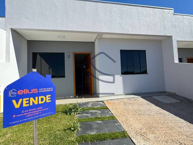 #1827 - Casa geminada para Venda em Chapecó - SC