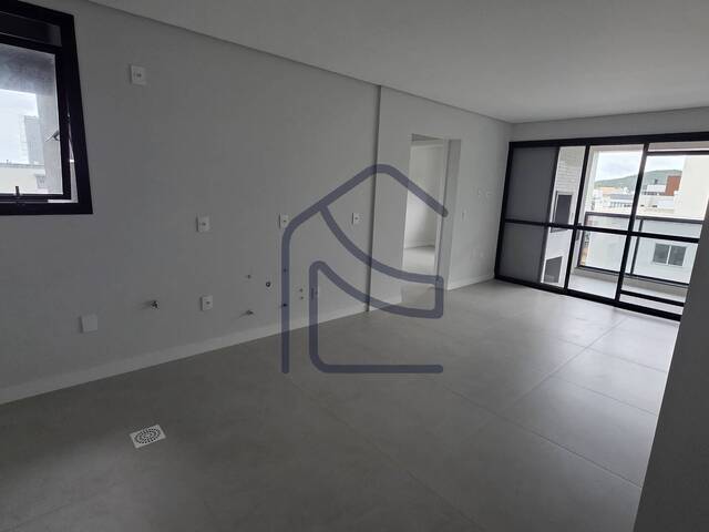 Apartamento para Venda em Governador Celso Ramos - 4